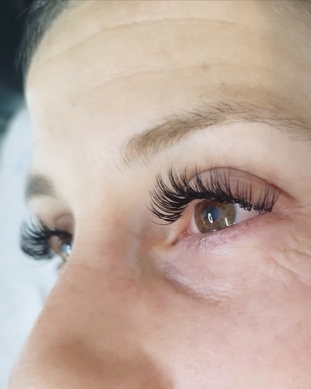 Regard intense — réalisation Lashes par Le Pouvoir De Soi